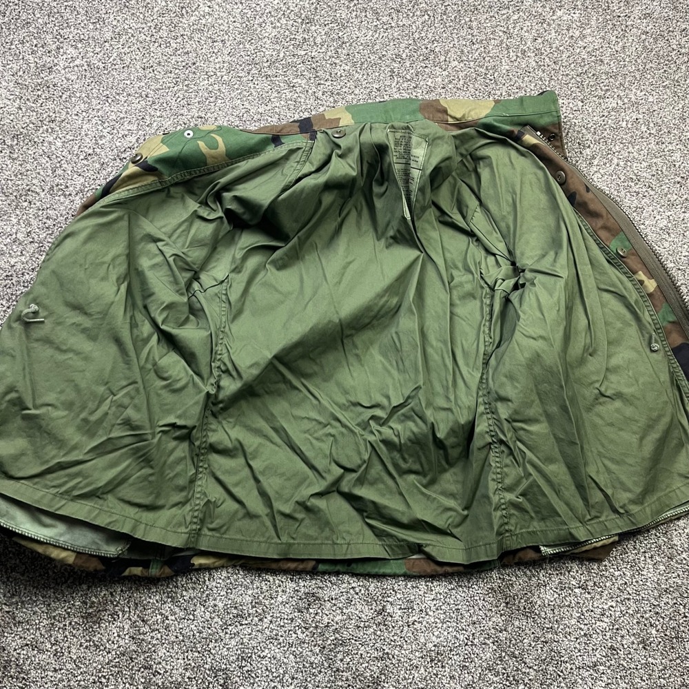 American Apparel Woodland Camouflage Field Coat Mens Medium X-Short Vintage M-65 - Picture 3 of 7